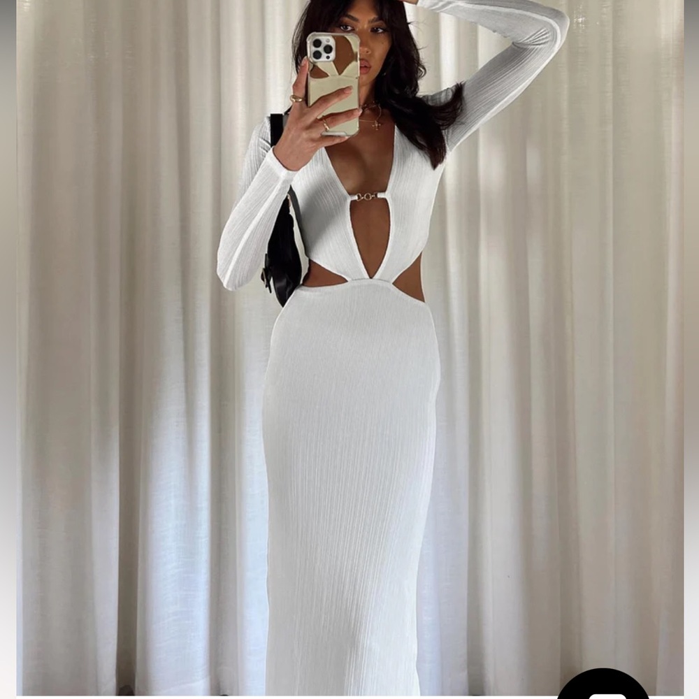 Princess Poly Maxi Dress - Picture 6 of 6